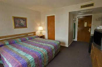 Rodeway Inn Glen Ellyn Zewnętrze zdjęcie